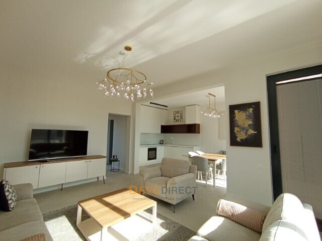 5-Schlafzimmer-Villa mit Meer- und Bergblick zum Verkauf in Budva, Montenegro