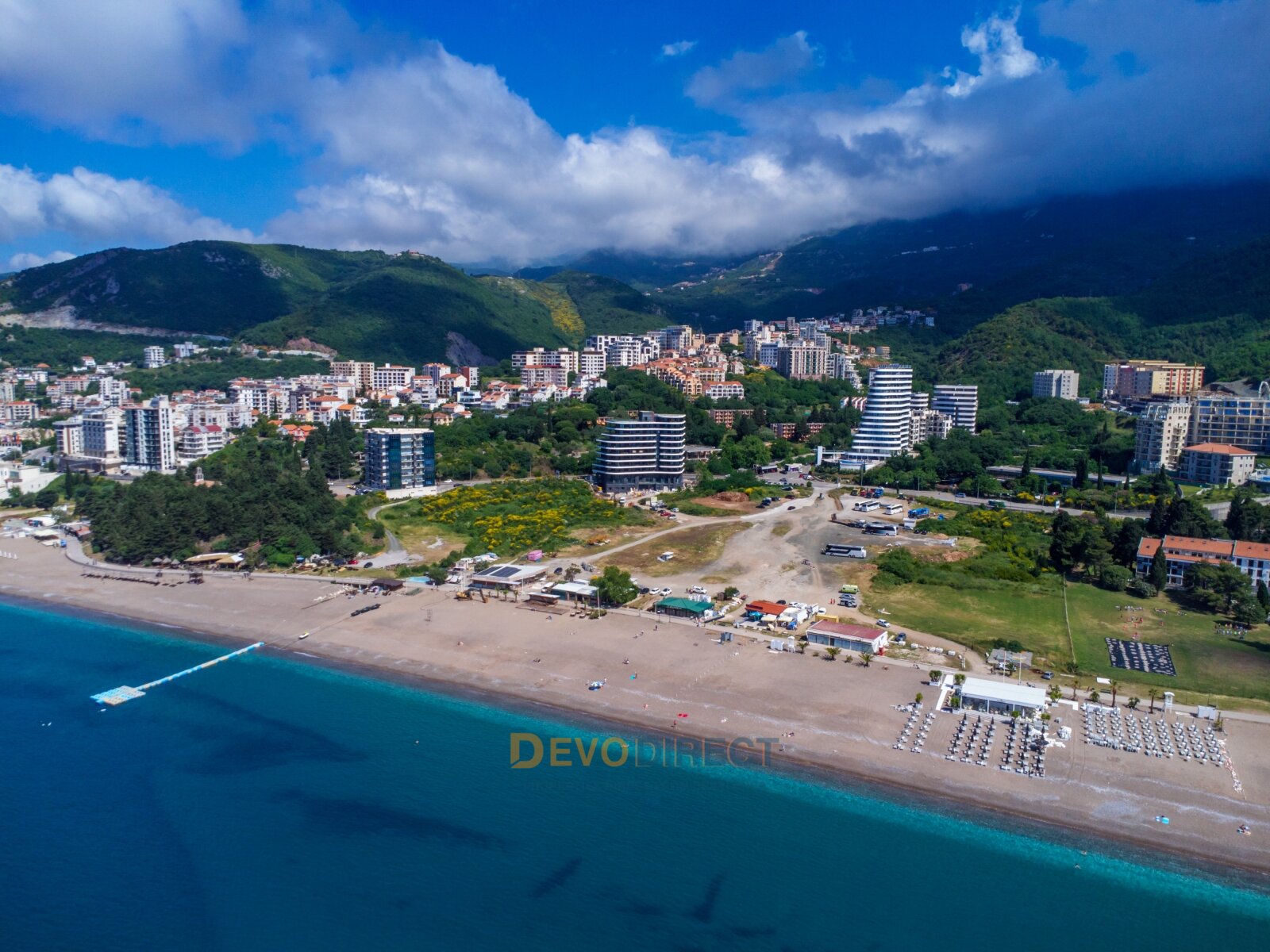 Luxus 1-Schlafzimmer-Apartment zum Verkauf in Bečići, Budva