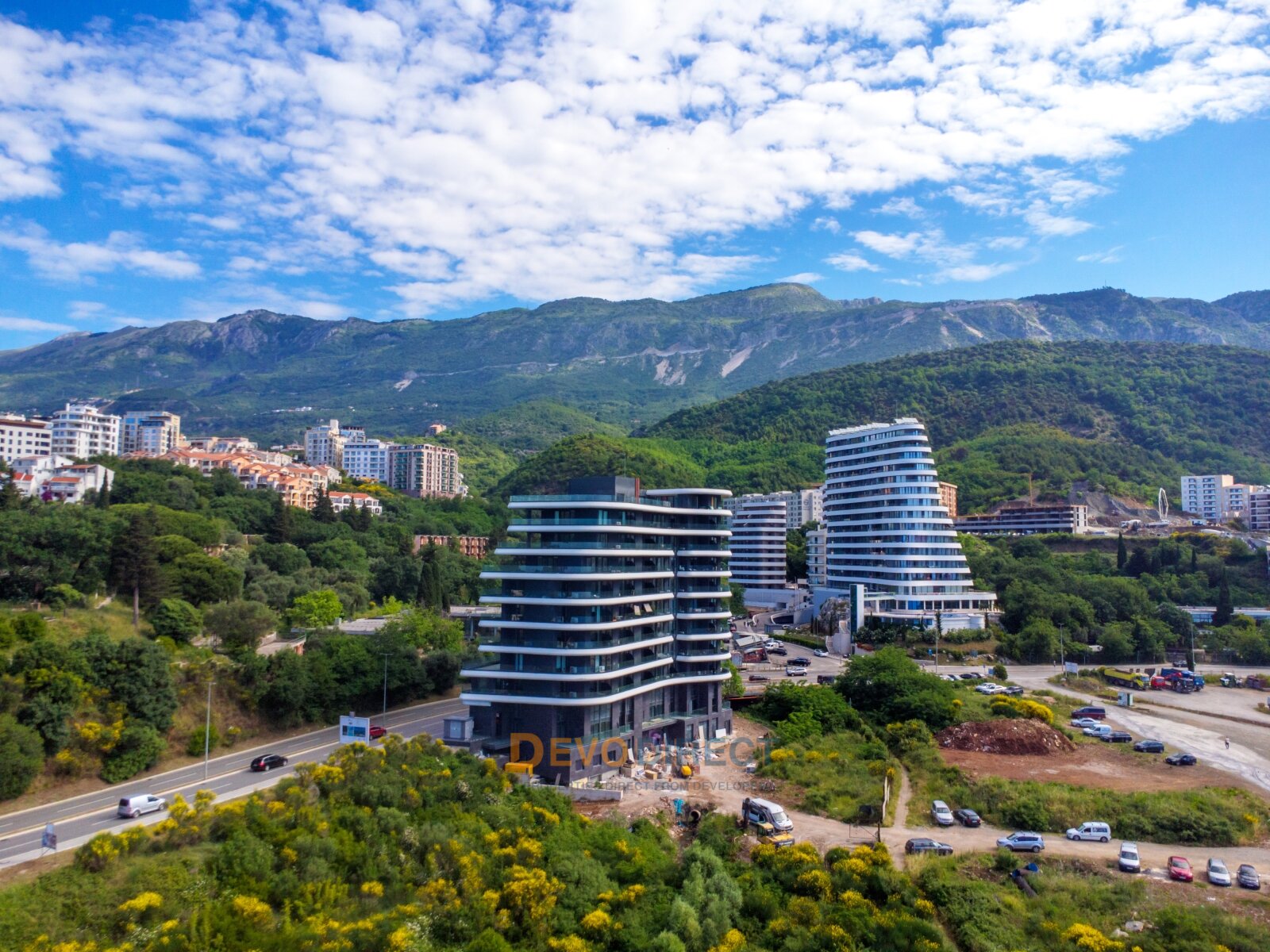Luxus 1-Schlafzimmer-Apartment zum Verkauf in Bečići, Budva