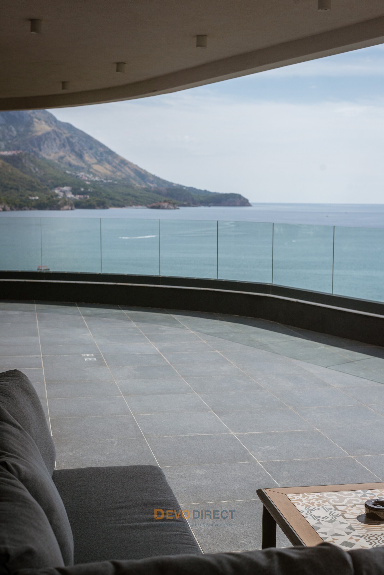 Luxus 1-Schlafzimmer-Apartment zum Verkauf in Bečići, Budva