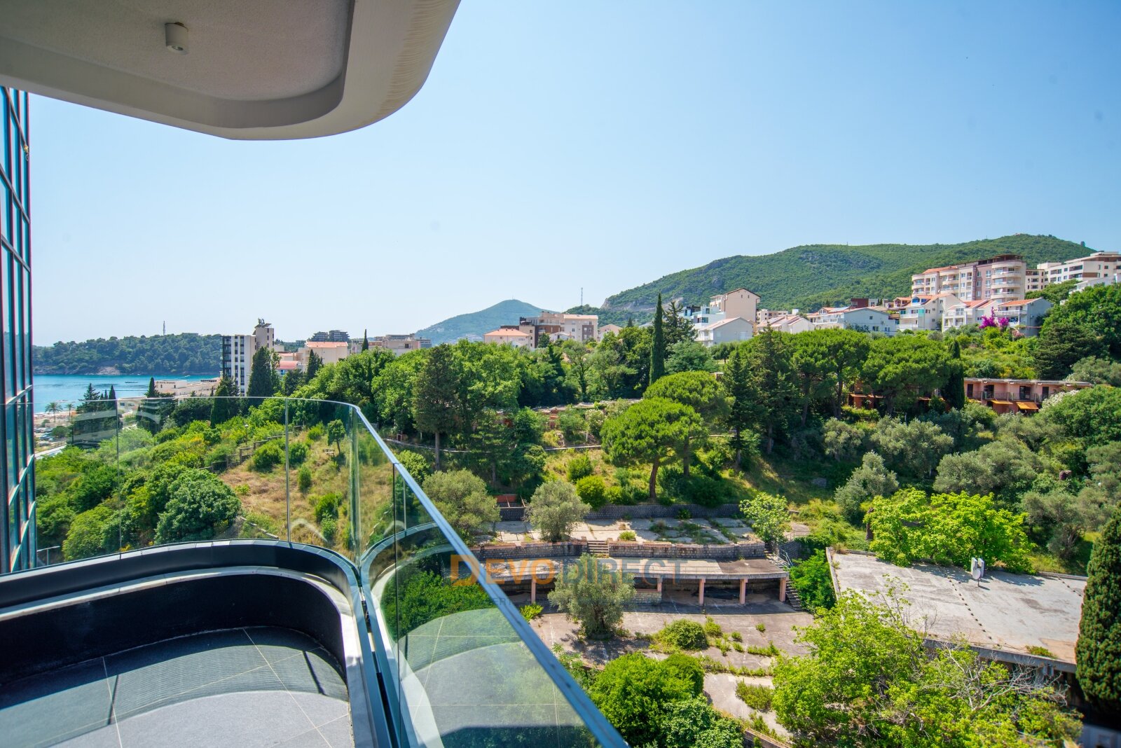 Luxus 2-Schlafzimmer-Apartment zum Verkauf in Bečići, Budva