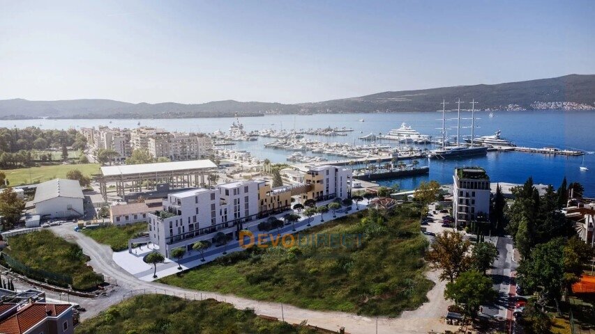 Meerblick 2-Schlafzimmer-Wohnung in Porto Montenegro Tivat 