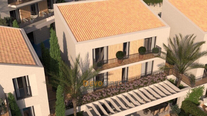 Meerblick 3-Schlafzimmer-Villa zum Verkauf in Budva, Montenegro