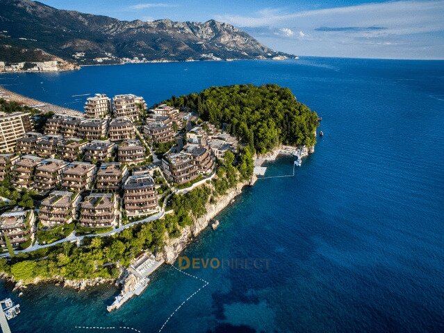 Beachfront 2-Schlafzimmer-Wohnung in Budva