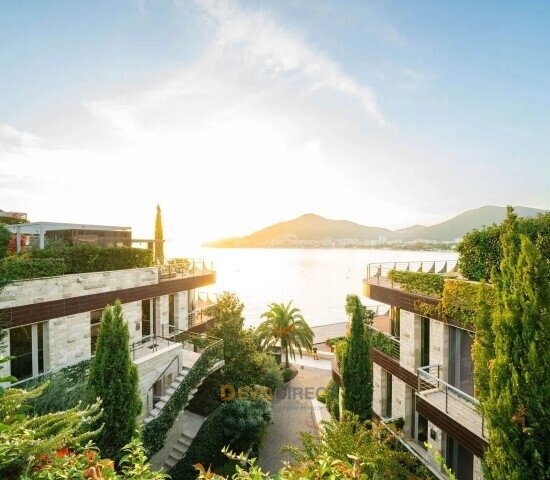 Meerblick 1-Schlafzimmer-Wohnung in Porto Montenegro Tivat
