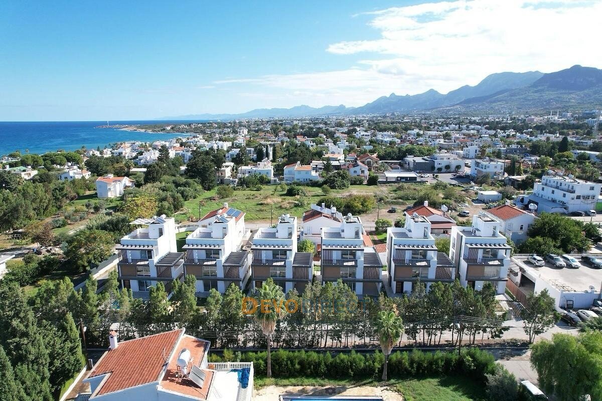 Villen mit 3 Schlafzimmern zum Verkauf in Nordzypern / Girne – Meer- und Bergblick