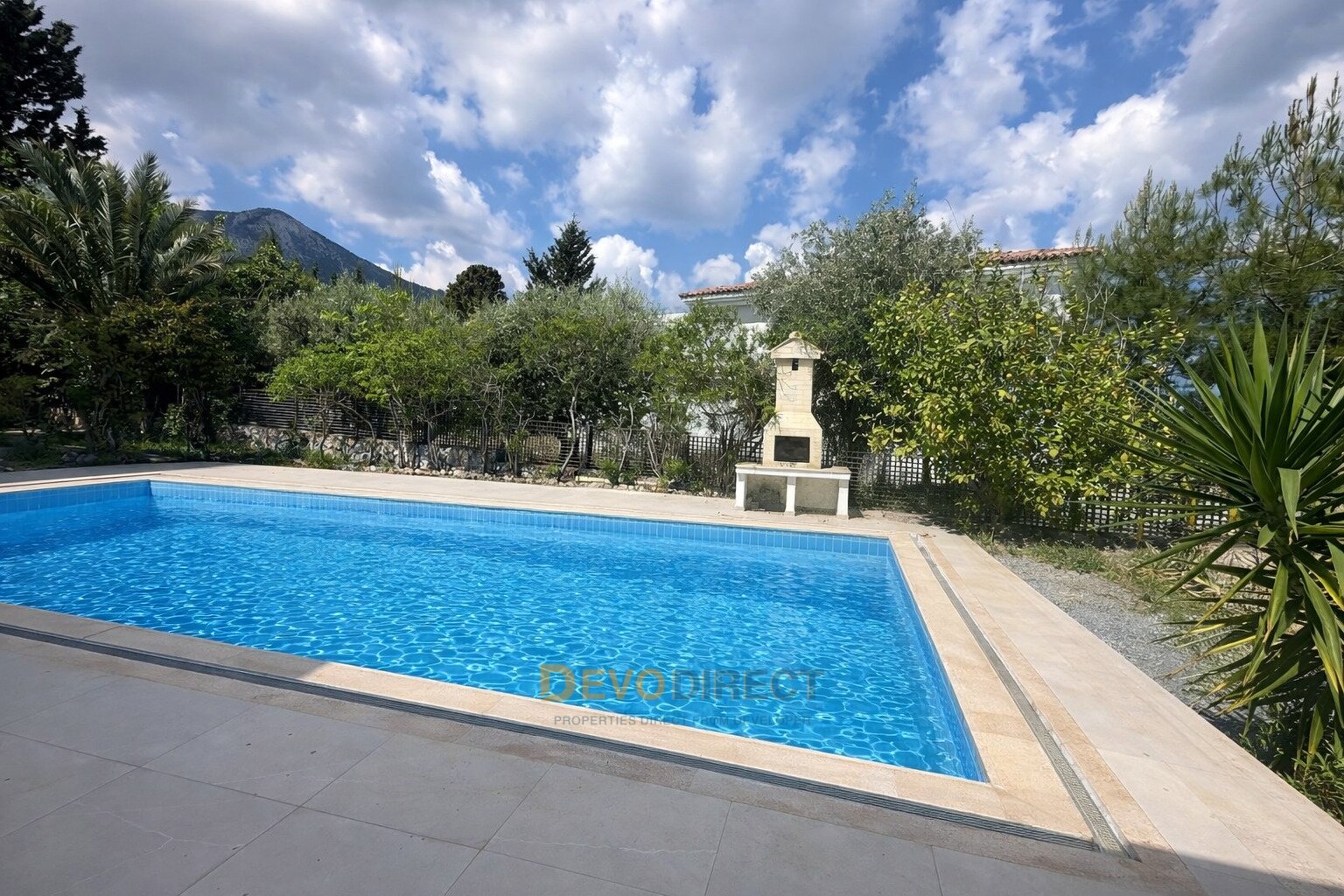 Bezugsfertige 4-Schlafzimmer-Villa zum Verkauf in Nordzypern / Ozanköy – Meer- & Bergblick