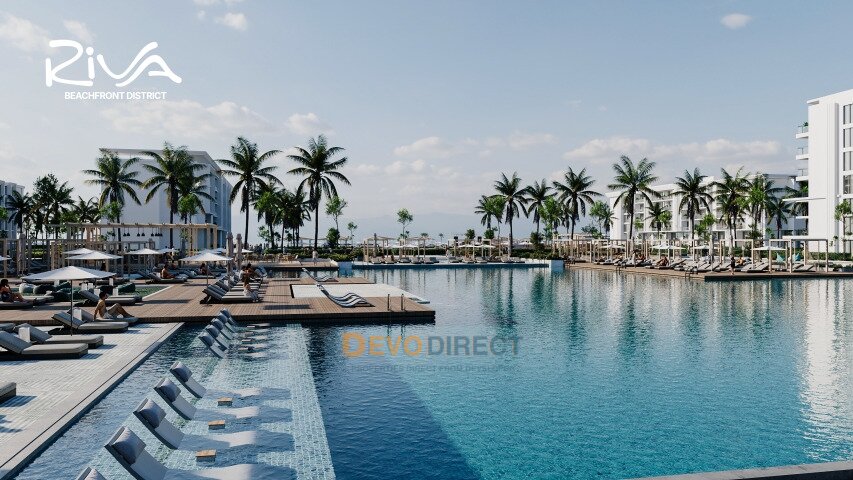 Premiere beachfront location with heated infinity pool and direct water access Premiere beachfront location with heated infinity pool and direct water access